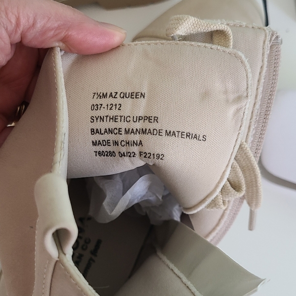 🎉HP!🎉 NWT! Arizona Lug Soles Tan Size 7.5 - Picture 4 of 8